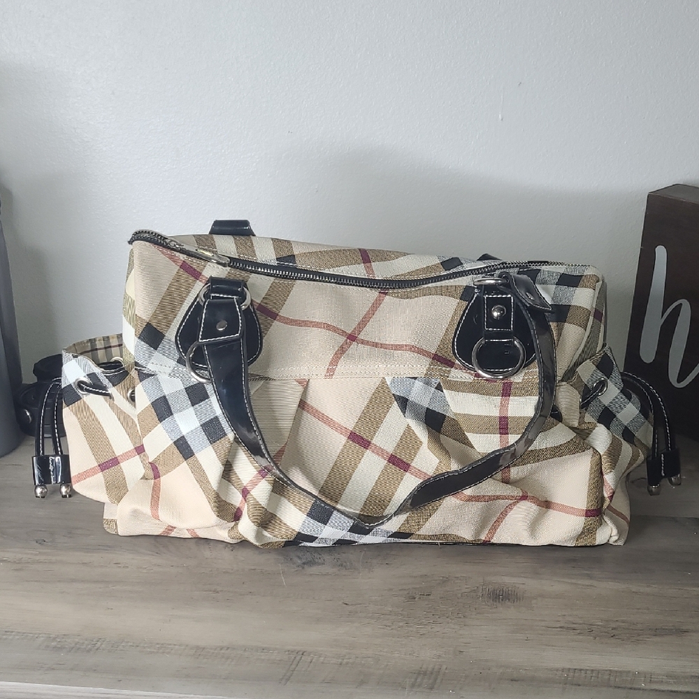 Stylish Plaid Bag - Black and Tan